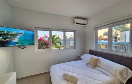 SirenAzul Getaway APT1 | Studio near Palm Beach